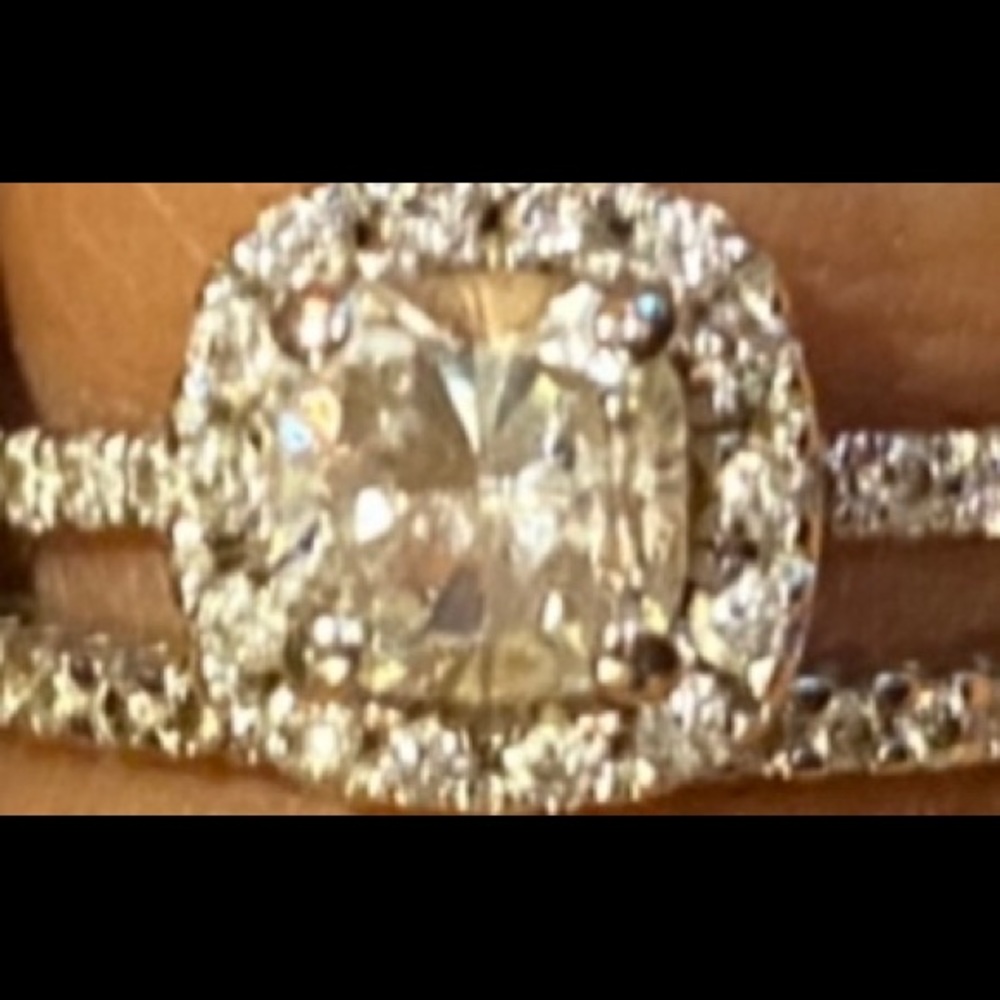 Engagement/Wedding Rings Setting - Jewelry - Picture 5 of 5